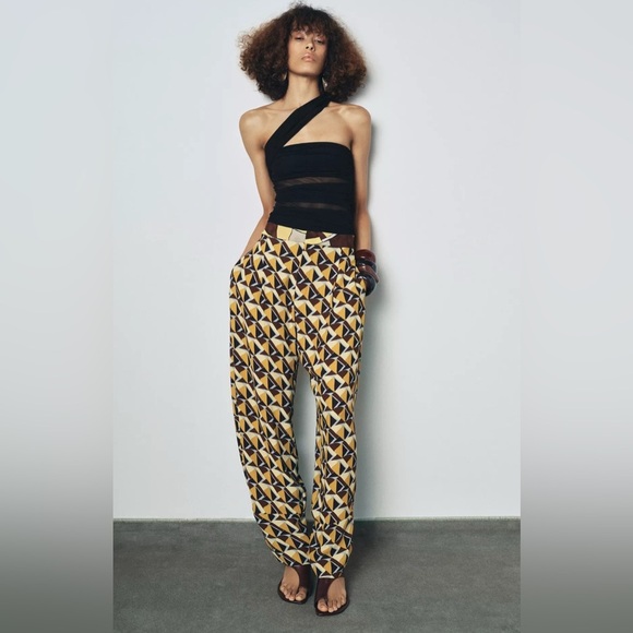 🔥🔥Zara Zw collection printed pants - Picture 1 of 5
